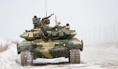 Битва за Марьинку: Лютая машина смерти Т-90 и секретный дрон уничтожают остатки укро-морпехов и бандеровской десантуры