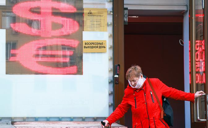 Новости курса валют: доллар и евро снова пошли вверх