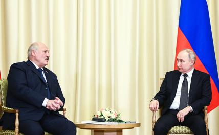 На фото: президент России Владимир Путин и президент Белоруссии Александр Лукашенко (справа налево)