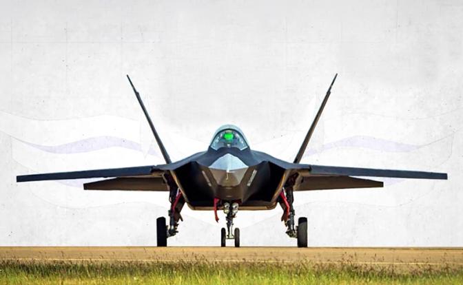 На фото: Shenyang J-35