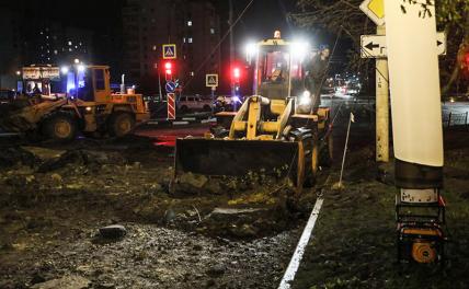 На фото: последствия взрыва в Белгороде