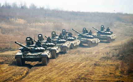 На фото: танки Т-90