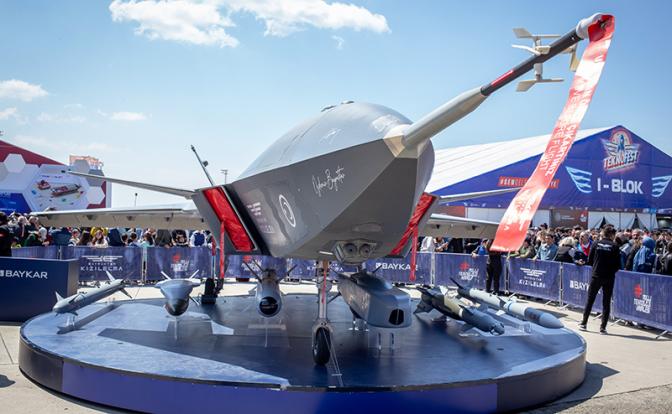 Украина договорилась с турецкой Baykar насчет беспилотников