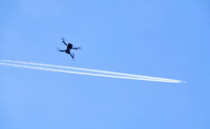 Baza: Долетевшие до Кремля дроны заметили еще в Подмосковье, но людям не поверили