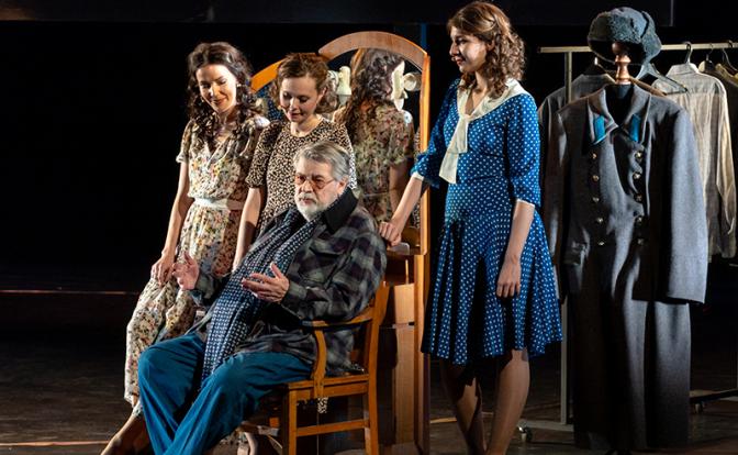 «Папанов: Любить и верить»: Театр Сатиры вспомнит легендарного актера