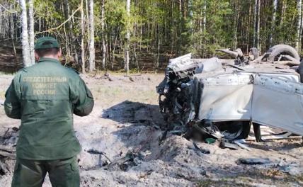 На фото: место подрыва автомобиля писателя Прилепина