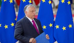 Орбан предупреждает: ЕС скорее вымрет, чем победит Россию
