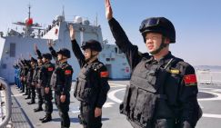 Армия  Китая обошла всех в мире, флот наращивает мускулы со стремительной скоростью  