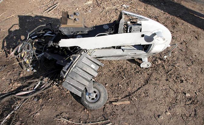 БПЛА самолетного типа взорвался рядом с трассой под Калугой