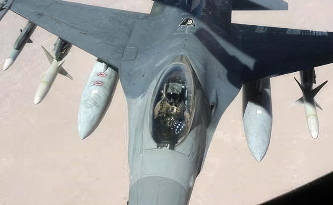 Подполковник Дэвис предсказал незавидную судьбу F-16 после передачи их ВСУ