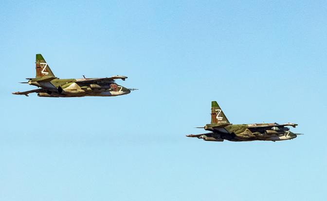 На фото: штурмовики Су-25 ВКС России в зоне специальной военной операции.