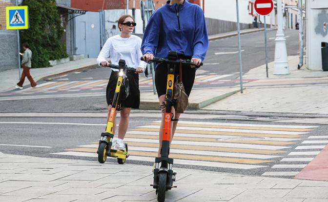 В России могут запретить электросамокаты на пешеходных улицах