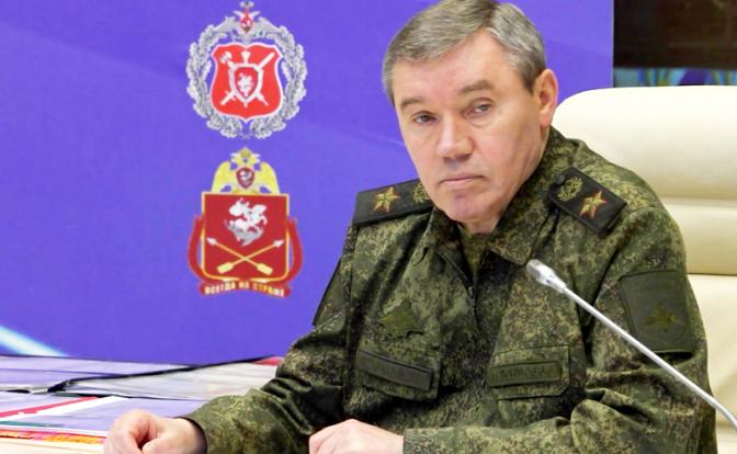 На фото: начальник Генштаба ВС РФ генерал армии Валерий Герасимов.