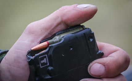 На Украине ревнивый снайпер-дезертир расстрелял троих человек и покончил с собой