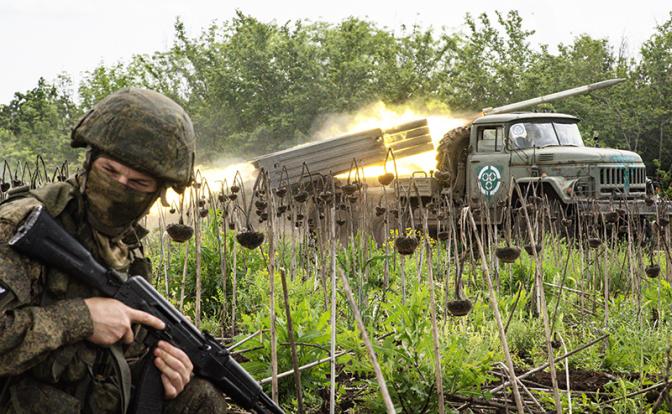 ВС РФ ведут ожесточенные бои на линии Макаровка — Урожайное