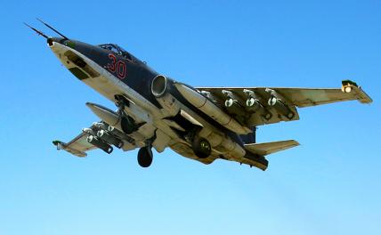На фото: российский штурмовик Су-25