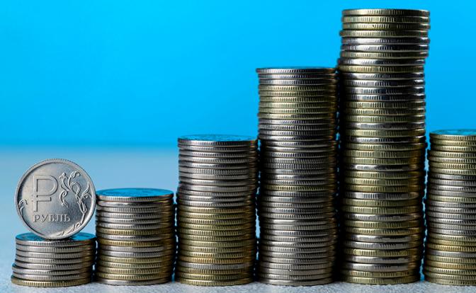 Богатым – рубль, бедным – золото? Рубль превращается в валюту для избранных