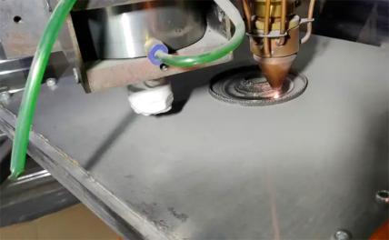 На фото: из-за своего статуса одноэтапного метода производства 3D-печать эффективна как по времени, так и по стоимости в том смысле, что для производственного процесса используется только одна машина.