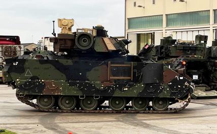 На фото: БМП M2A2 Bradley