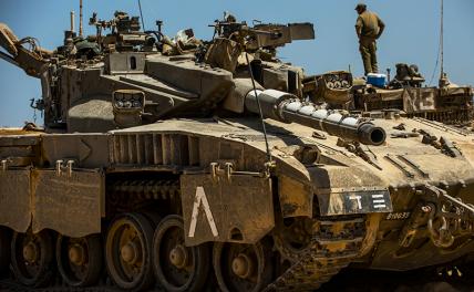 На фото: израильскиq танк "Меркава"
