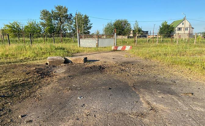 На фото: место падения БПЛА.