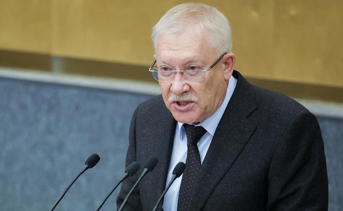 На фото: председатель комитета Госдумы по контролю Олег Морозов