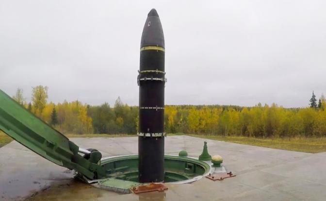 Военный эксперт: те, кто говорят о ядерном устрашении Запада – настоящие враги России