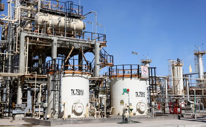 Экономист: предсказания, что нефть уйдет с рынка, пока не оправдываются