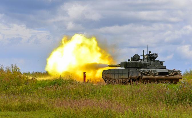 Русский танк подбил Bradley за 10 километров