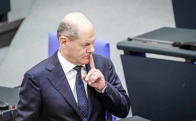 На фото: канцлер ФРГ Олаф Шольц