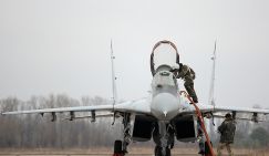 Пентагон вместо поставки F-16 занялся истреблением украинских летчиков