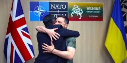 Утечка информации, с первой леди на польском президентском самолете, "мы не Amazon": Президент Украины на саммите НАТО в Вильнюсе