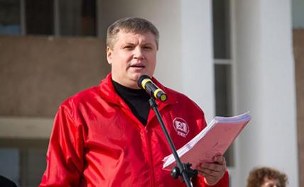 На фото: лидер компартии Приднестровья Олег Хоржан