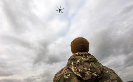 Военный эксперт оценил, кто в действительности мог управлять роем дронов, атаковавшим Крым