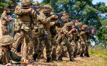 Британский военный эксперт предсказал Украине и Западу сокрушительное поражение