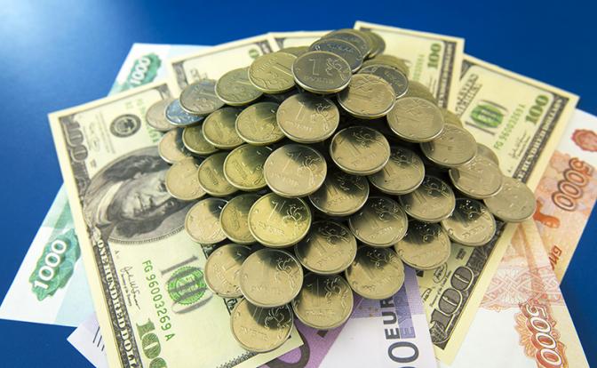 Юрист объяснила, как россиянам не нарваться на финансовую пирамиду