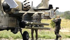 «Леопарды» - смертники: Новые Ка-52 вкупе с «Изделием 305» будут бить по вражеской «броне» с 12 км