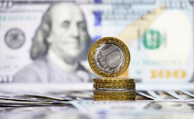 Курс доллара штурмует новую отметку