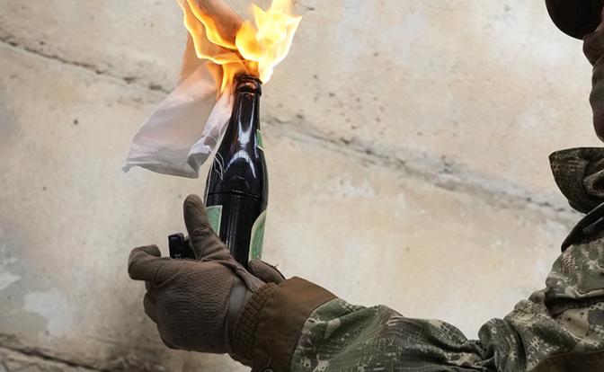 Поджоги военкоматов: СБУ меняет тактику - от "минирования зданий" до "коктейлей Молотова"