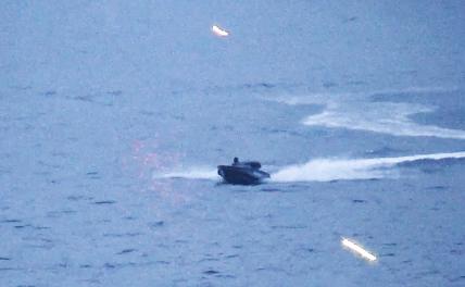 Киев попытался атаковать беспилотником сопровождавший гражданский транспорт корабль ВМФ