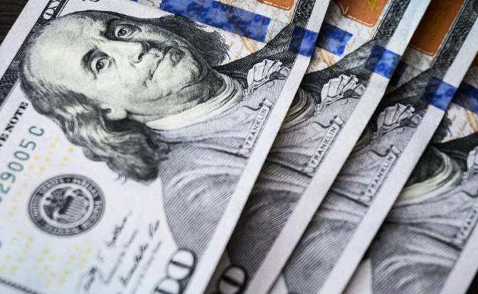 Хроники обвала рубля: ЦБ объявил о новом взлете курса доллара