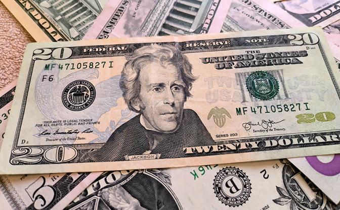 Курс доллара вечером взял очередную высоту