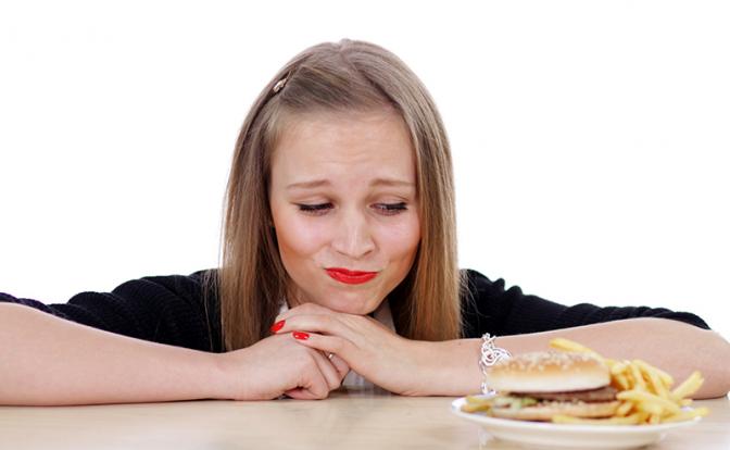 Врач рассказал, с какими проблемами можно столкнуться, если неправильно питаться