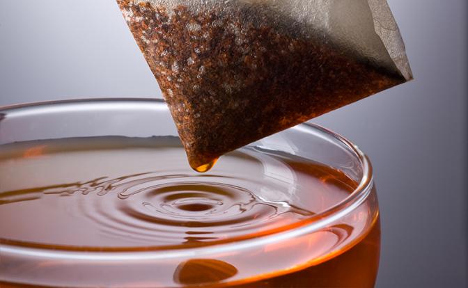 Гастроэнтеролог рассказал о распространённой привычке, убивающей здоровье