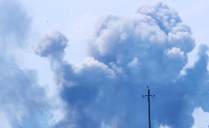 Крымчан предупредили о возможных взрывах и призвали сохранять спокойствие