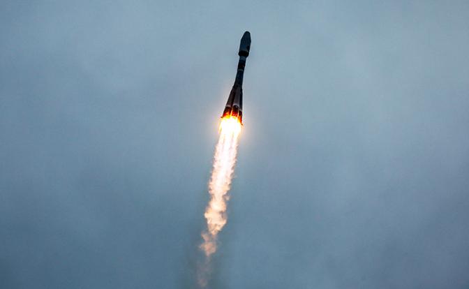 На фото: запуск ракеты-носителя "Союз-2.1б" с автоматической космической станцией (АМС) "Луна-25" с космодрома Восточный.