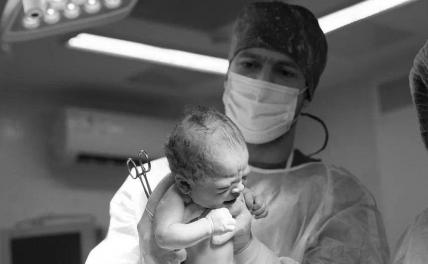 «Акушерское чудо» в Ростовской области: врачи спасли ребенка с пятикратным обвитием пуповиной