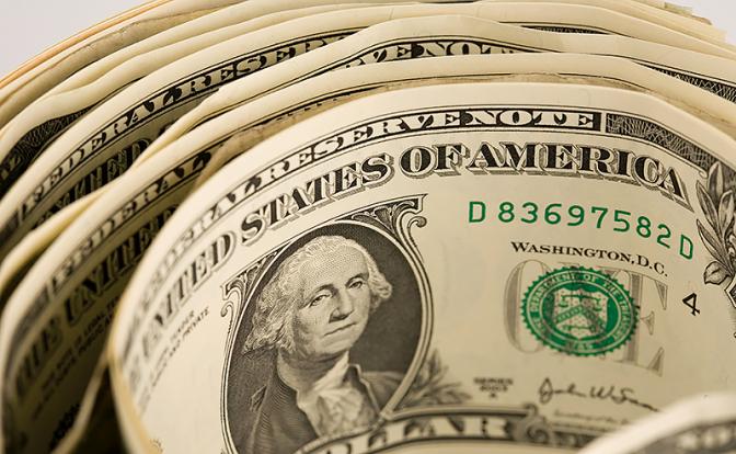 Прогноз курса доллара в сентябре: Больше валюты в России – ниже цена