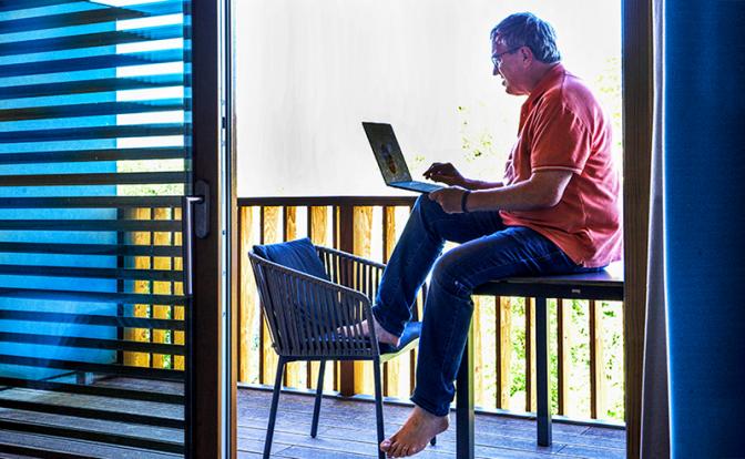 Лучшая работа на сегодня – рантье, сдавай квартиру или две, и катайся по миру