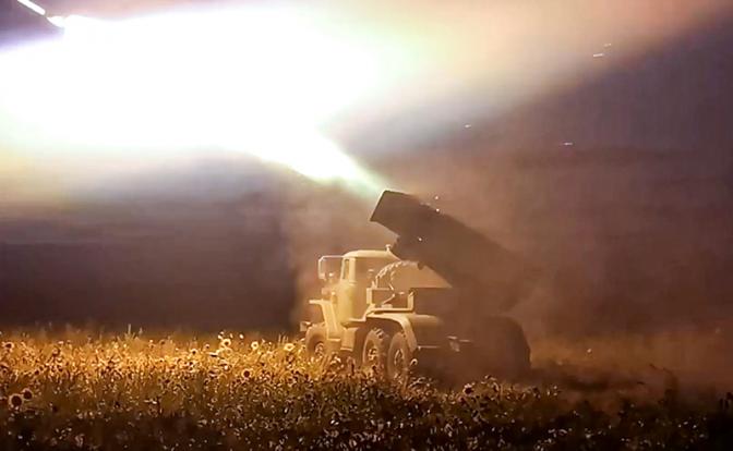 Русские жгут поля вместе со штурмовиками ВСУ и их "помощниками" из США